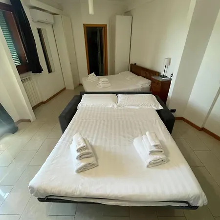Flatinrome Fiera Apartment