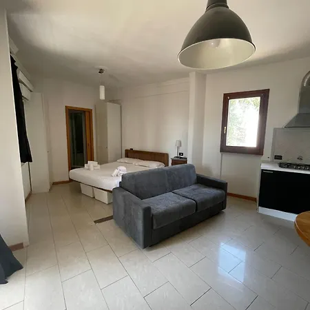Flatinrome Fiera Apartment *